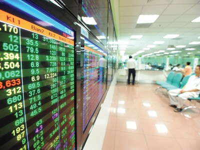 Hàng chục mã CW niêm yết mới