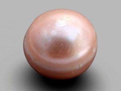 Viên ngọc trai tự nhiên 8.000 năm tuổi. (Nguồn: AFP).