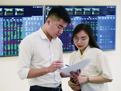 Bluechips đồng pha, VN-Index dễ vượt mốc 1.000 điểm 