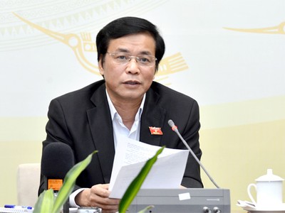 Ủy viên Trung ương Đảng, Tổng thư ký Quốc hội, Chủ nhiệm Văn phòng Quốc hội Nguyễn Hạnh Phúc.