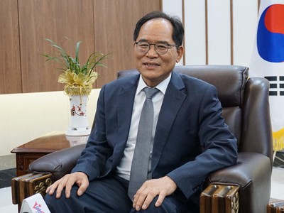 Tân Đại sứ Hàn Quốc tại Việt Nam Park Noh Wan.