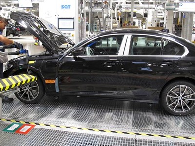 Xe BMW Series 3. (Ảnh: Reuters).