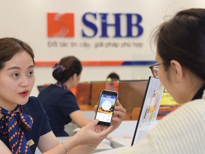 Ngân hàng tung khuyến mãi hút khách gửi tiền dịp cuối năm