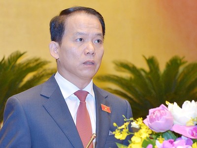 Ngày 25/11, Quốc hội tiến hành bầu Ủy viên Thường vụ Quốc hội, Chủ nhiệm Ủy ban Pháp luật của Quốc hội.