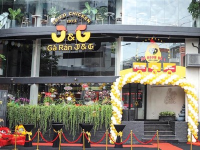 Sau 2 cửa hàng J&G1973 đầu tiên, JFC dự kiến tiếp tục mở rộng hệ thống chuỗi cửa hàng tại TP.HCM và các tỉnh, thành phố trên cả nước. Ảnh: A.H