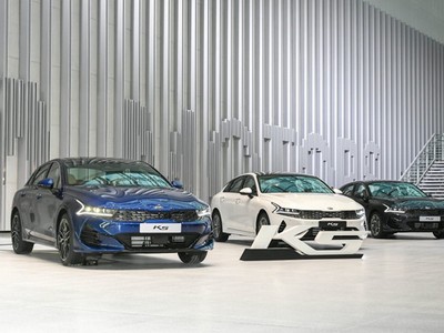 Kia Optima 2021 lột xác hoàn toàn từ trong ra ngoài.