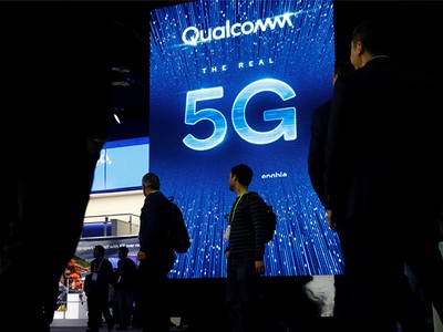 Loạt chip Snapdragon mới của Qualcomm đều tích hợp modem 5G. Ảnh: AFP