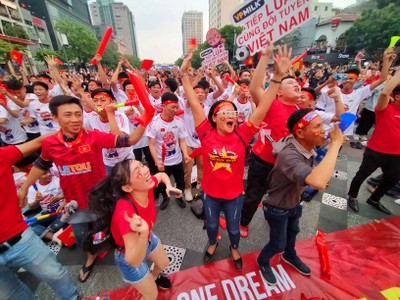 Niềm vui vỡ òa khi U22 Việt Nam đã biến các cầu thủ U22 Thái Lan trở thành cựu vương.