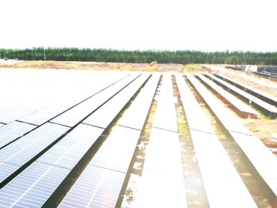 Nhà máy năng lượng mặt trời BCG CME Long An 1 có tổng công suất 40,6 MWp.