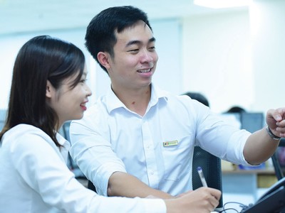 Hoạt động tư vấn đầu tư cho khách hàng tại Sàn giao dịch FPTS.