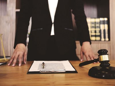 Hợp đồng thế chấp vô hiệu, cần xem xét trách nhiệm công chứng viên 