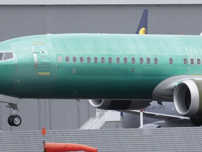 2019 sắp qua, vận rủi vẫn đeo bám Boeing