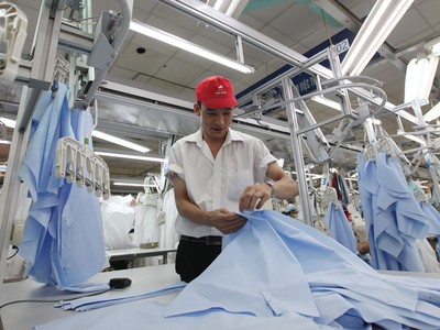 Dệt may Việt Nam trông chờ tín hiệu sáng 2020