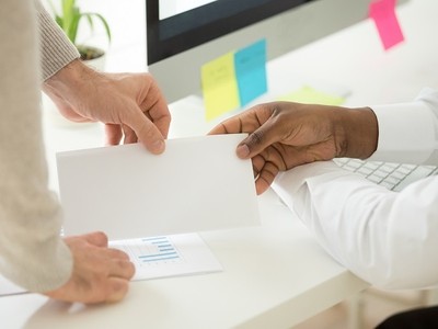 4 cách dùng tiền thưởng Tết