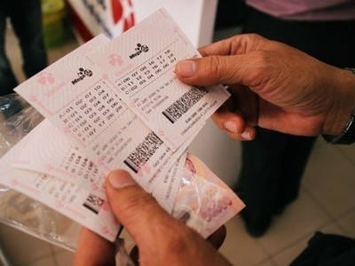 Khách đầu tiên của năm trúng Jackpot 111 tỷ đồng