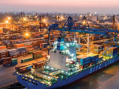 Cảng Đình Vũ đã và đang tiến tới mục tiêu trở thành cảng container chuyên nghiệp, hiện đại, có vị thế dẫn đầu khu vực miền Bắc.