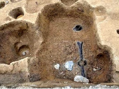 Dấu tích của nhà máy nấu rượu thế kỷ 15 ở Kyoto. Ảnh: Asahi.