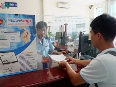 Cục Thuế Hà Nội đang tiếp tục đề xuất thu thuế qua thẻ đối với cá nhân nộp thuế mà không dùng tiền mặt.