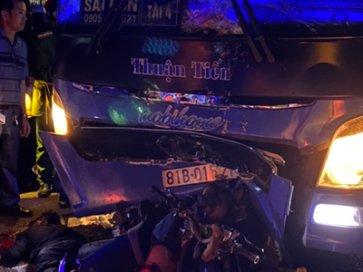 Va chạm với xe khách giường nằm, 3 người đi trên xe máy tử vong