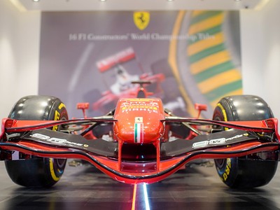 Ferrari được đánh giá là thương hiệu mạnh nhất thế giới năm 2020.