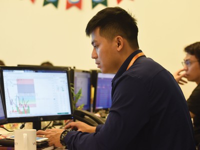 Vấn đề lựa chọn nhóm ngành không còn là quan trọng nhất, mà là chọn cổ phiếu gì, thời điểm nào và nắm giữ bao lâu.