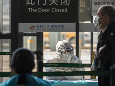 Kinh tế toàn cầu có thể tổn thất đến 160 tỷ USD vì dịch corona. (Ảnh minh họa: Bloomberg).