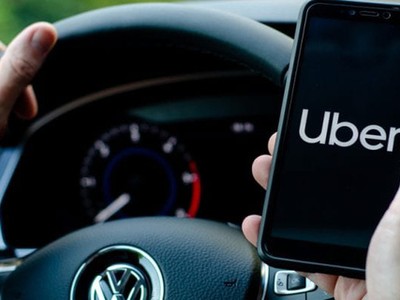 Uber khóa hàng trăm tài khoản người dùng vì virus corona