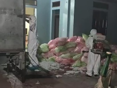 Số khẩu trang bị thu giữ. Ảnh: Công an Hà Nội.