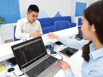 Chứng khoán Việt về vùng đáng mua