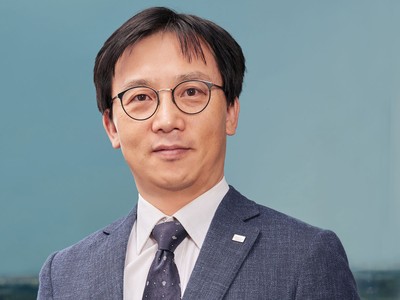 Ông Kang Moon Kyung, CEO Mirae Asset