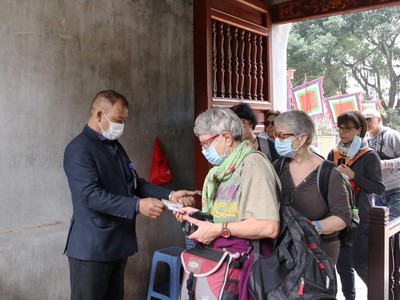 Sức khỏe, an toàn của cộng đồng, du khách vẫn luôn là ưu tiên hàng đầu. (Ảnh: CTV/Vietnam+).
