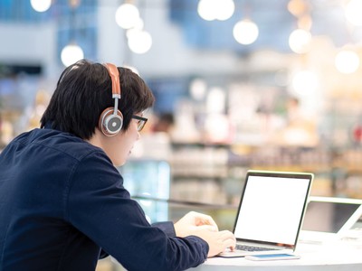 Tại các nền kinh tế phát triển, họp trực tuyến là một giải pháp được nhiều công ty lựa chọn và đã trở thành một tiền lệ tốt.