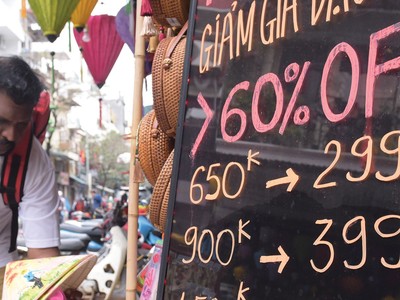 Doanh nghiệp du lịch cắt giảm chi phí, ứng phó với dịch bệnh