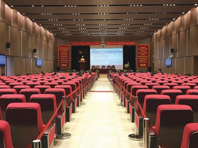 Quang cảnh vắng vẻ tại hội trường tổ chức ĐHCĐ BIDV.