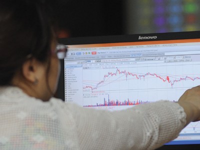 Cổ phiếu chứng khoán: P/B thấp nhất 10 năm! 