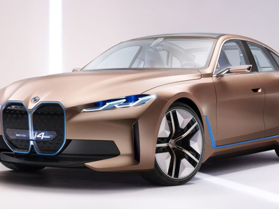 Điện khí hóa là xu hướng chung toàn cầu, và BMW sẽ ra mắt 25 mẫu xe điện từ nay tới 2023.