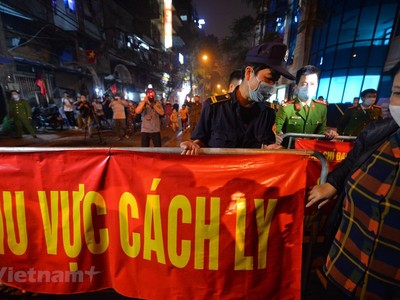 Khu vực cách ly Trúc Bạch đã được dỡ bỏ phong toả. (Ả nh: PV/Vietnam+)
.