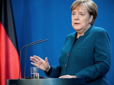 Thủ tướng Đức Angela Merkel phát biểu tại buổi họp báo ngày 22/3. Ảnh AP