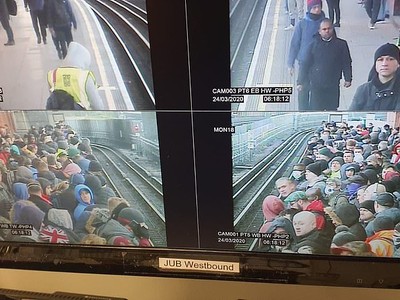 London vẫn tấp nập trong ngày đầu tiên sau lệnh phong tỏa