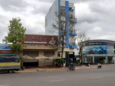 Chủ quán cà phê Phố Núi bị xử phạt 10 triệu đồng, mức cao nhất theo quy định tại Nghị định 176/NĐ-CP ngày 14/11/2013 của Chính phủ.