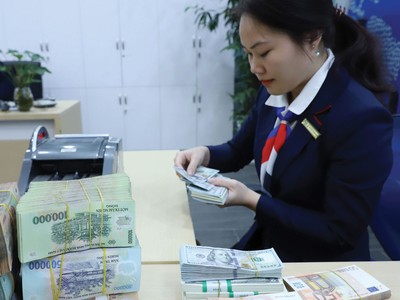 Lợi nhuận các ngân hàng lớn năm nay sẽ giảm tối thiểu 40%.