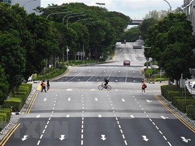 Cảnh vắng vẻ trên đường phố tại Singapore ngày 7/4/2020 trong bối cảnh dịch COVID-19 lan rộng. (Nguồn: THX/TTXVN).