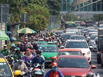 Xe taxi tại TP.HCM được phép hoạt động trở lại.