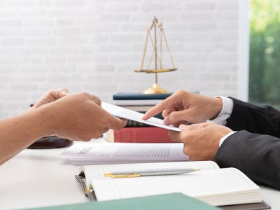 Thấy gì qua vụ hủy kết quả đấu giá 800.000 tấn quặng của VTM?