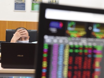 Cái bẫy tại những cổ phiếu hưởng lợi nhờ giá đầu vào giảm