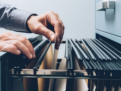 Kiểm toán ra tay, doanh nghiệp bay khỏi sàn