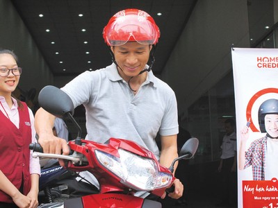 Áp lực nợ xấu lên nhóm công ty tài chính tiêu dùng sẽ không lớn vì họ luôn có những kịch bản "stress test" về lượng nợ xấu bùng phát ở mức nào và sức chịu đựng của họ là bao nhiêu.