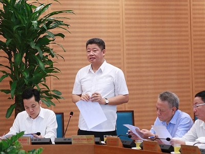 Giám đốc Sở KH-ĐT Nguyễn Mạnh Quyền- Báo cáo kết quả thực hiện kế hoạch phát triển kinh tế, xã hội tháng 5 và 5 tháng đầu năm.