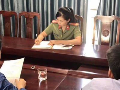 Do tung tin thất thiệt trên facebook, Đ.T và N.Đ bị công an triệu tập và phạt hành chính mỗi người 5 triệu đồng. 