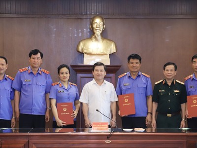 Tập thể Ban cán sự đảng, Viện Kiểm sát nhân dân tối cao.